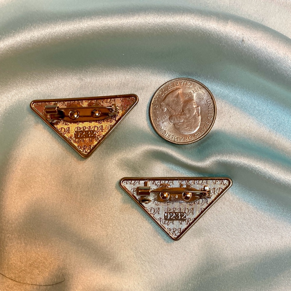Prada Unisex ivory triangle logo Pin Clip upscaled - Picture 4 of 5